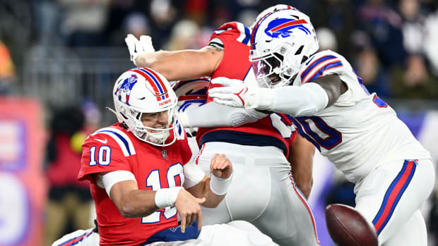 mac jones patriots 
